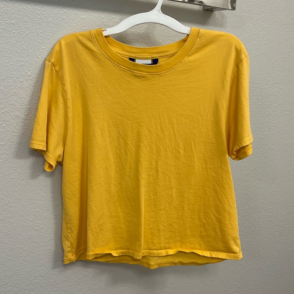 Outdoor Voices tee